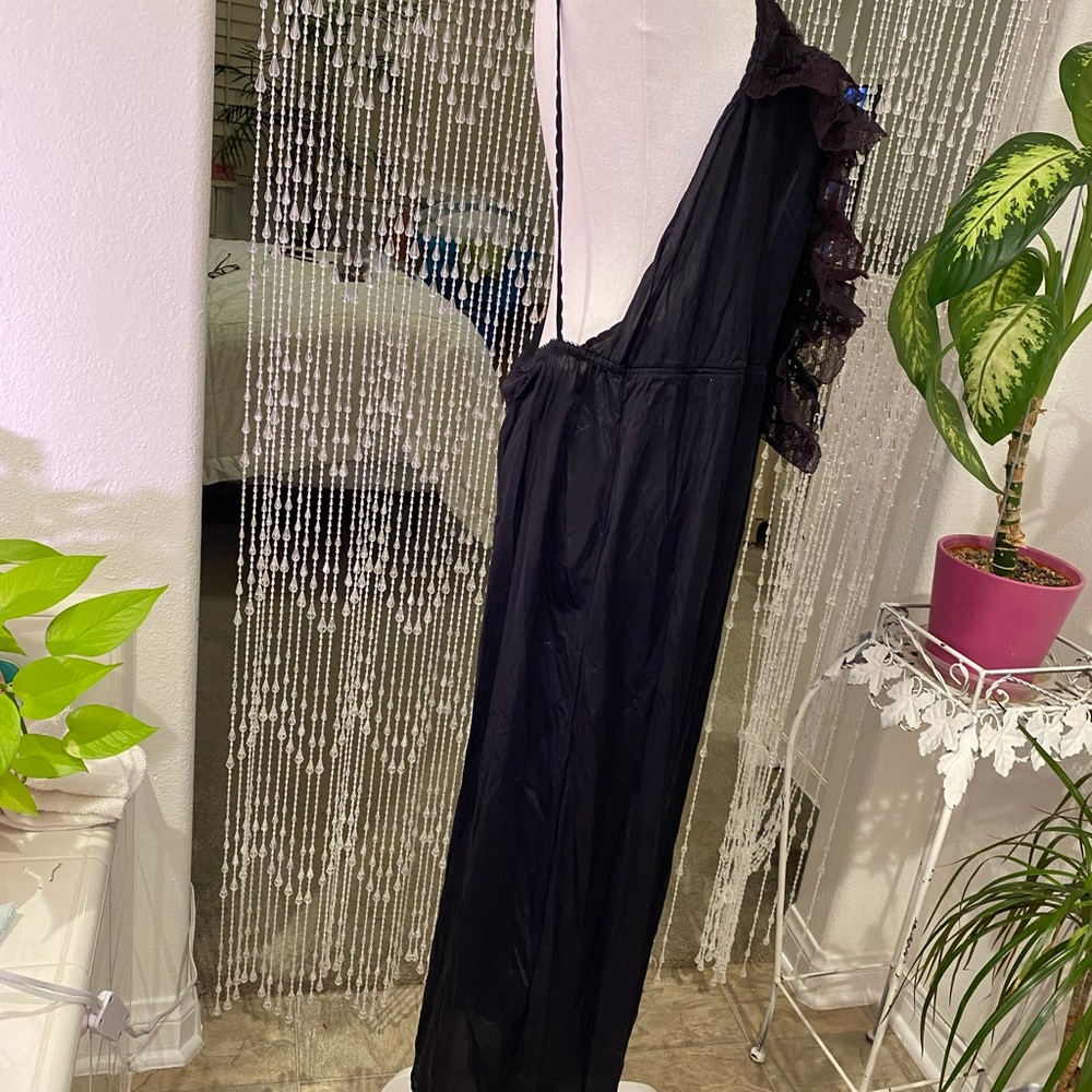 VINTAGE LONG NIGHTGOWN - Picture 4 of 11